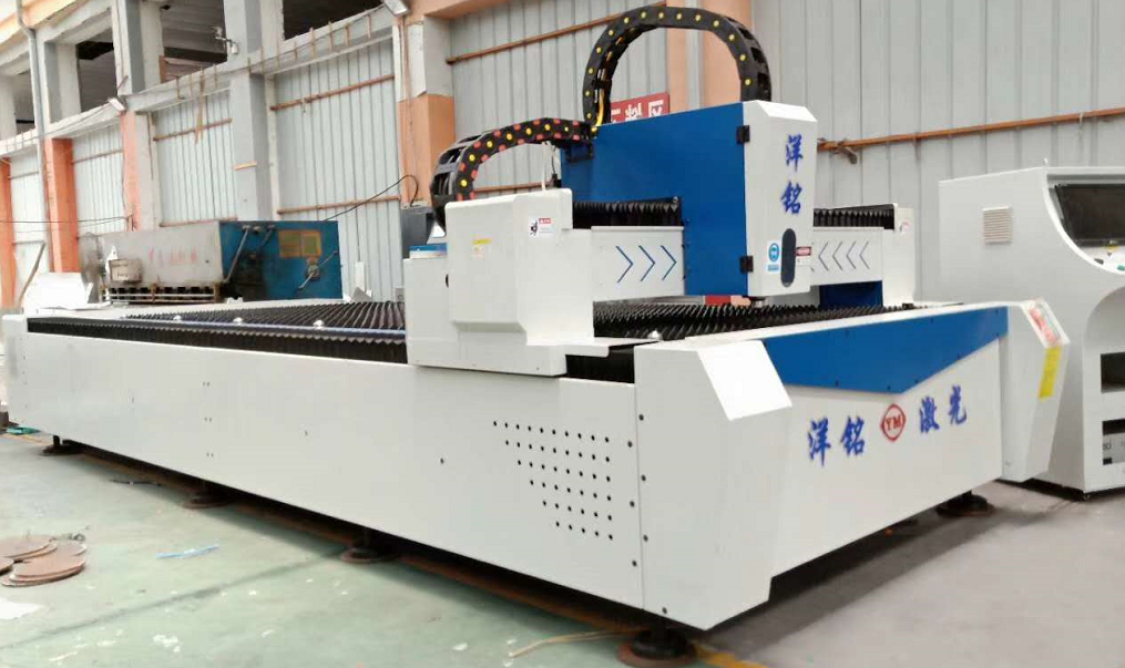 Metal sheet fiber laser cutting machine